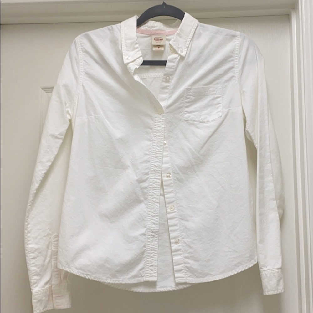 Long sleeve collared button-up